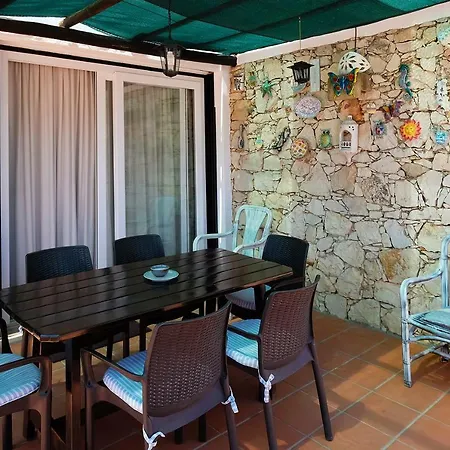 Lotus Villa, Villa *