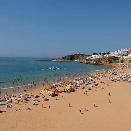 Lotus Villa, * Αλμπουφέιρα