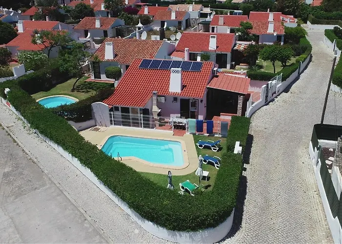 Lotus Villa, 阿尔布费拉