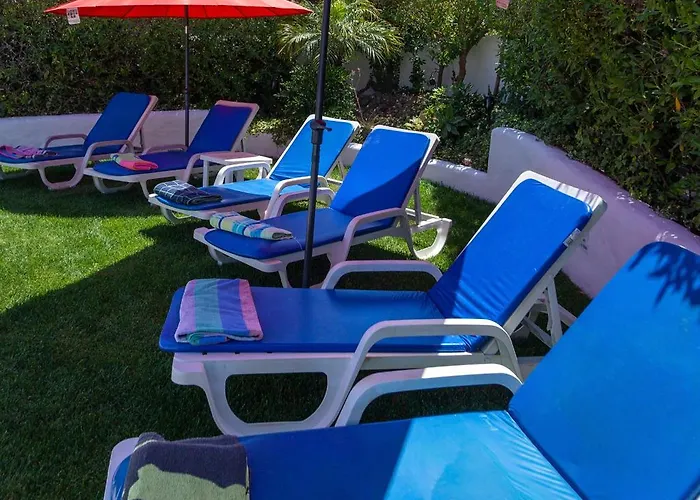 别墅 Lotus Villa, 阿尔布费拉